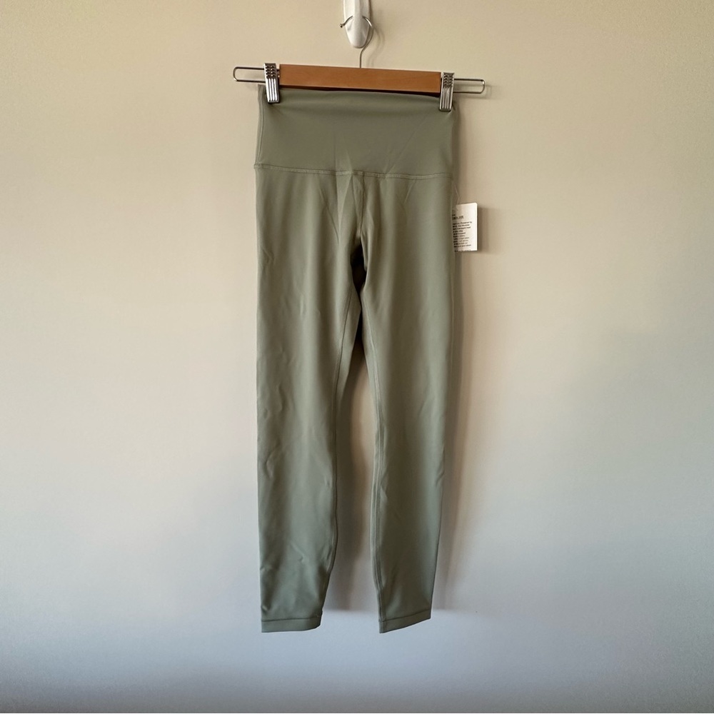Lululemon Wunder Train Leggings Size 4